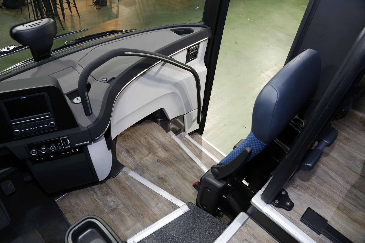 Van Hool T -2