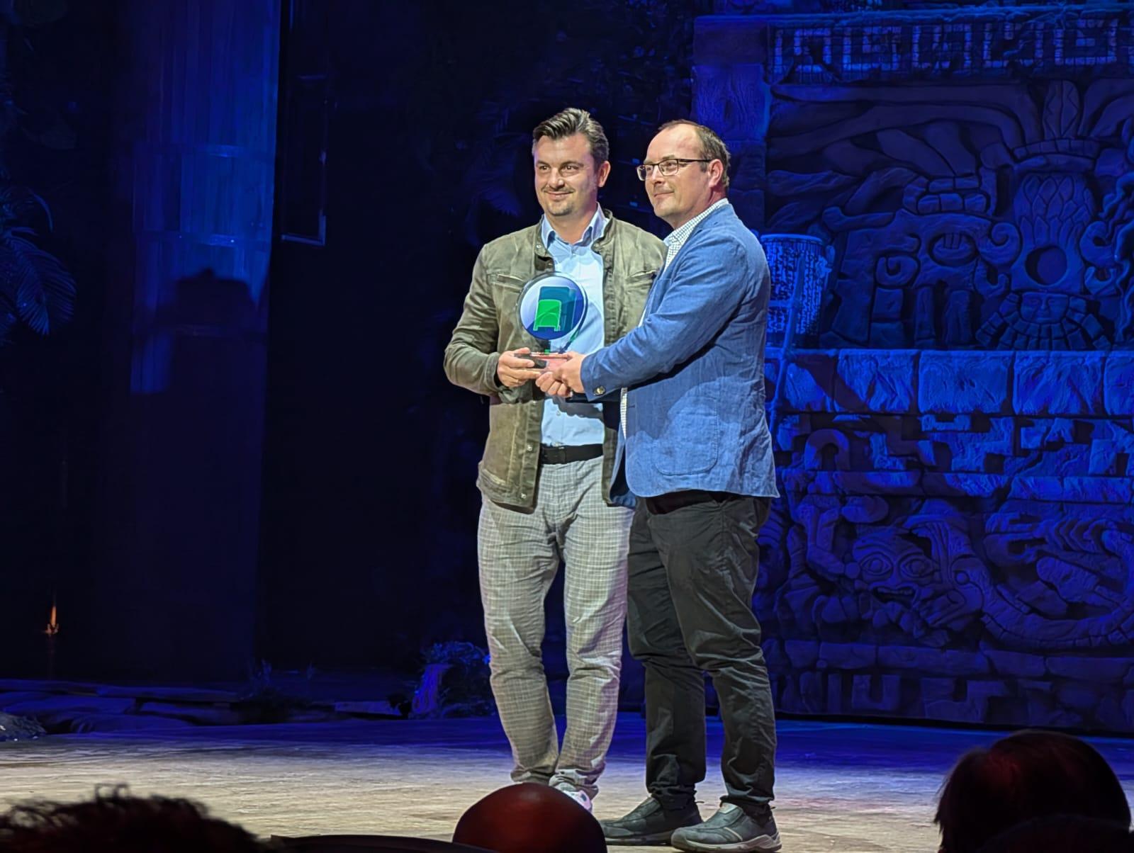 MET Award