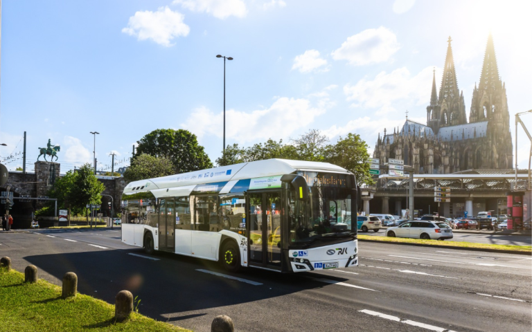 Solaris Uher